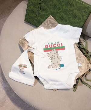 Gucci Baby Cotton Two-Piece Gift Set with Original Gucci Cat Print